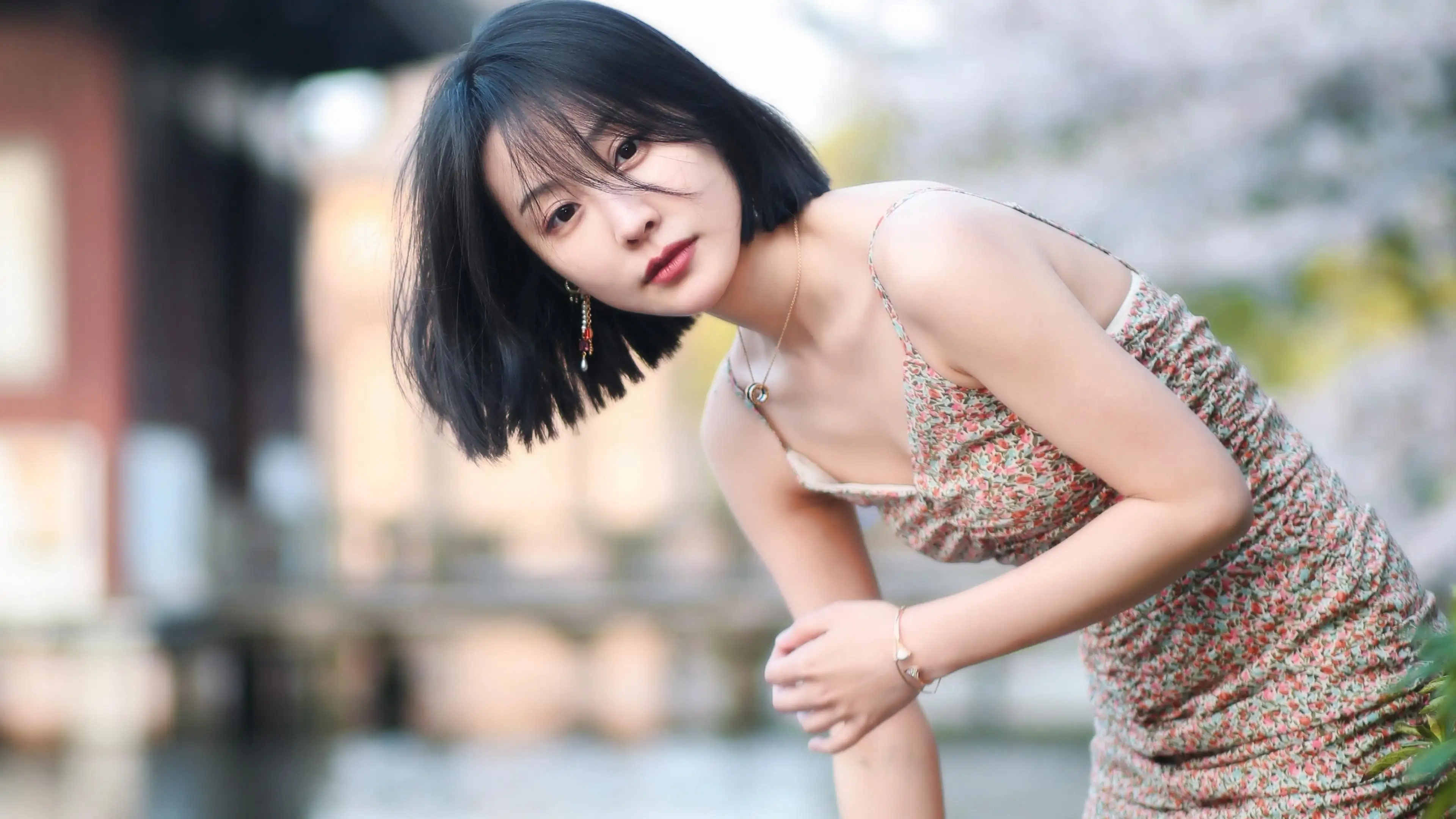 平湖成都伴游小姐姐雅美