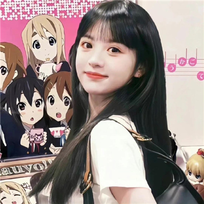平湖伴游女生易云的资料