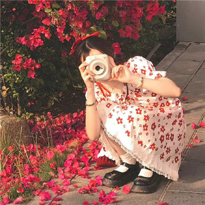 平湖伴游女生飞傲松的资料