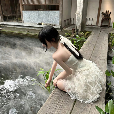平湖伴游女生仇吉月的资料